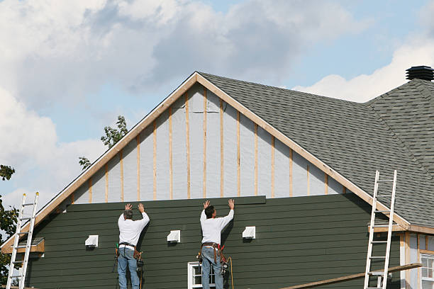 Professional Siding Contractor technician working in Brilliant, OH